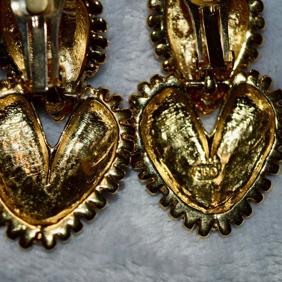 Rare Vintage CIRO Clip Earrings, Mat Black with Gold Dots, Stamped. - Picture 6 of 6